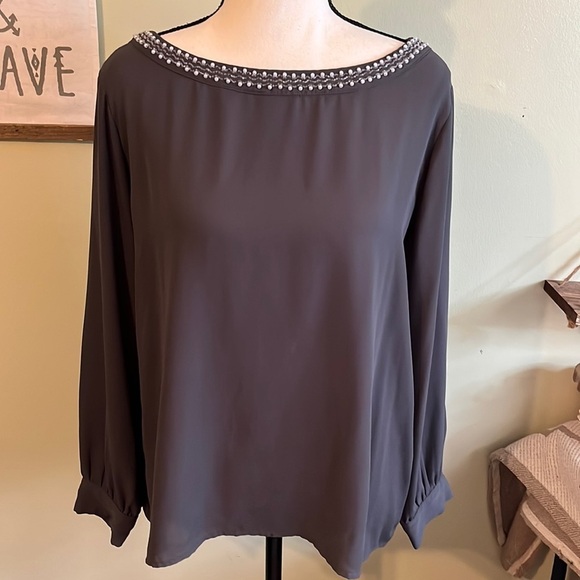 Loft Petite lightweight pearl neckline long sleeve blouse - Picture 1 of 12